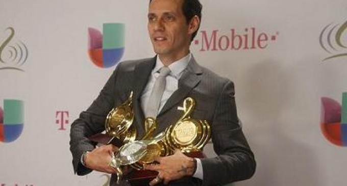 Marc Anthony triunfa en la gala de los Premios Lo Nuestro